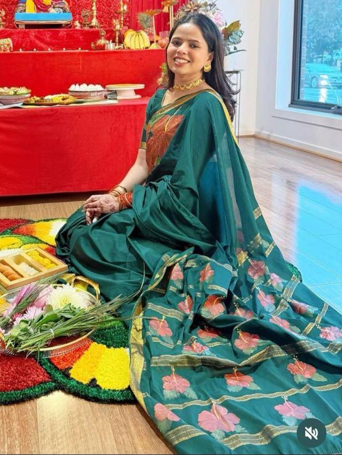 Hand Painted Hibiscus Saree with Blouse