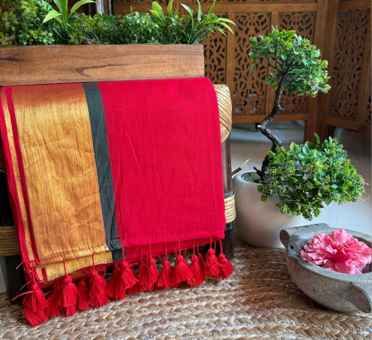 Red pure mul cotton saree