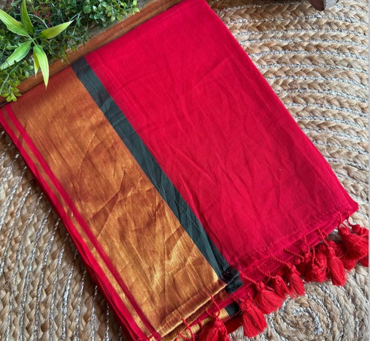 Red pure mul cotton saree